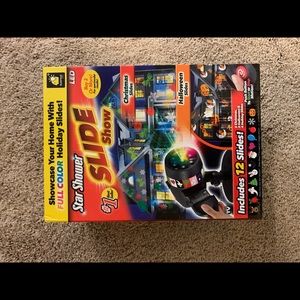 ✨ Outdoor Slide show . Perfect for every holiday!✨